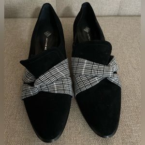 Antonio Melani Black Loafers. Size 7.5. NWOT.